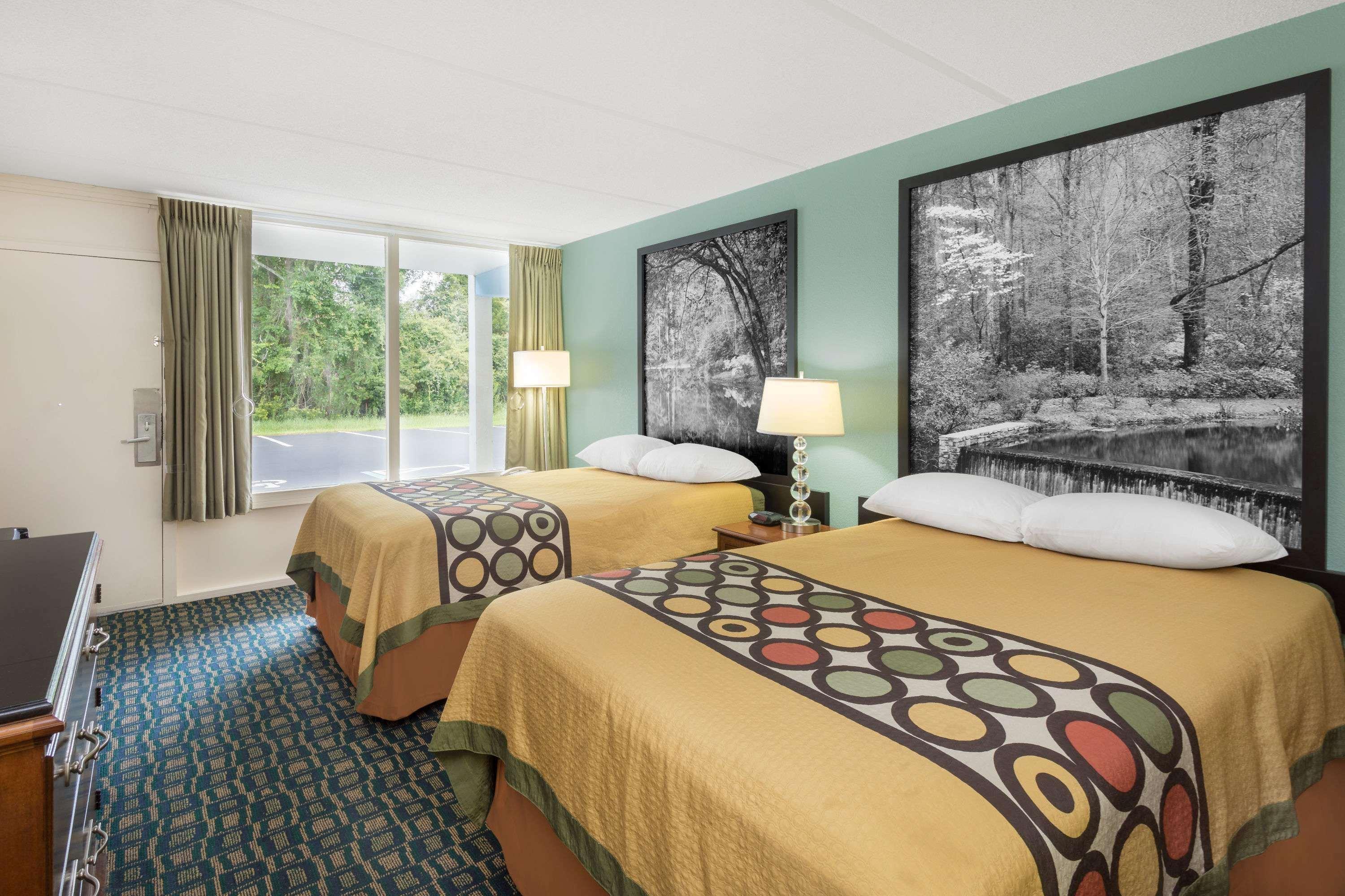 Super 8 by Wyndham Kingsland Hotell Eksteriør bilde