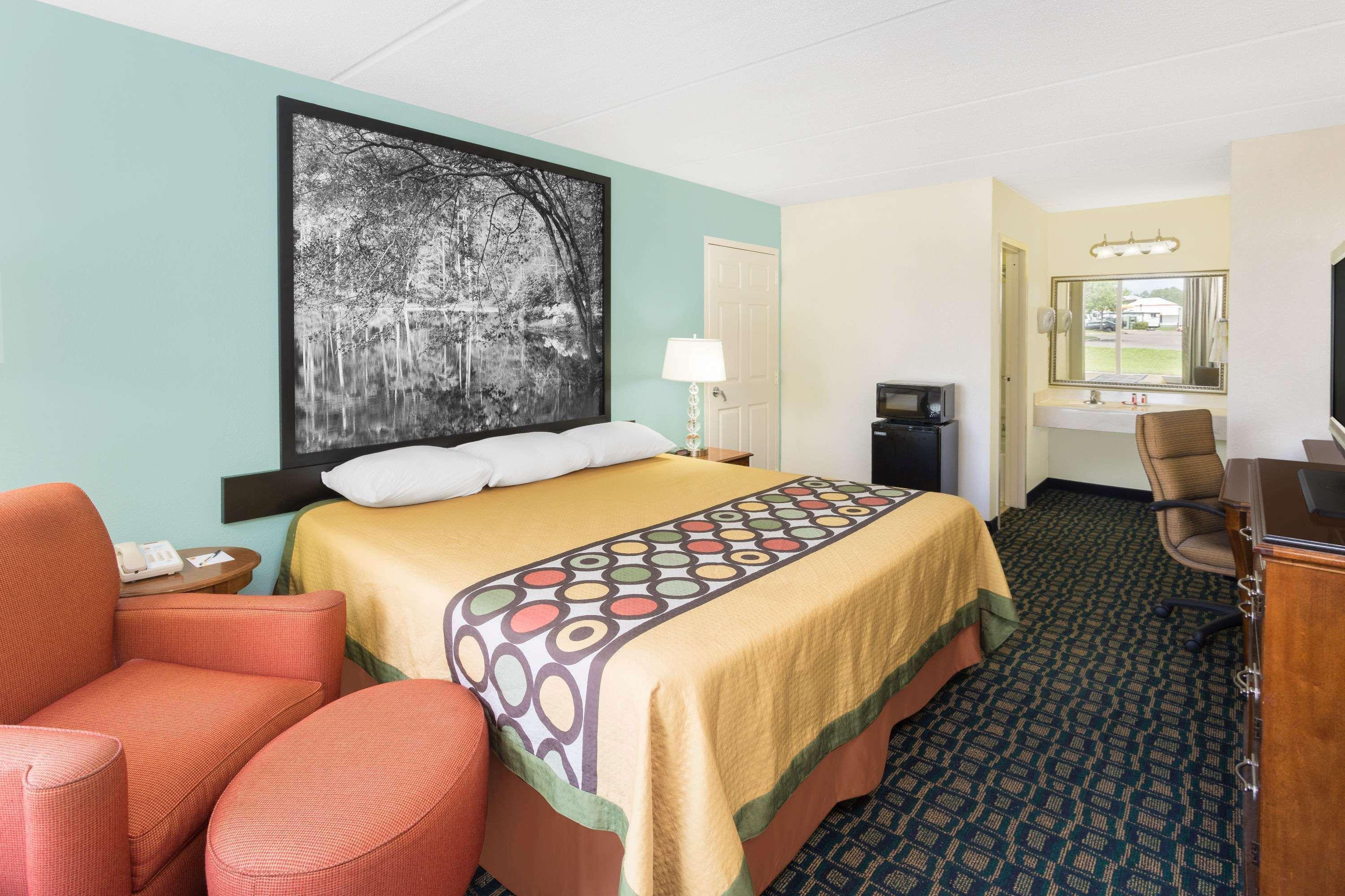 Super 8 by Wyndham Kingsland Hotell Eksteriør bilde